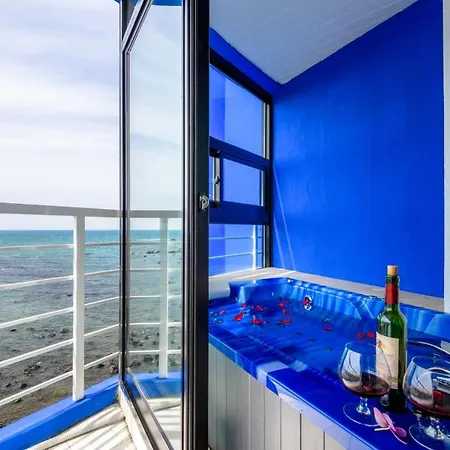 On The Sea Pension Jeju Exterior photo