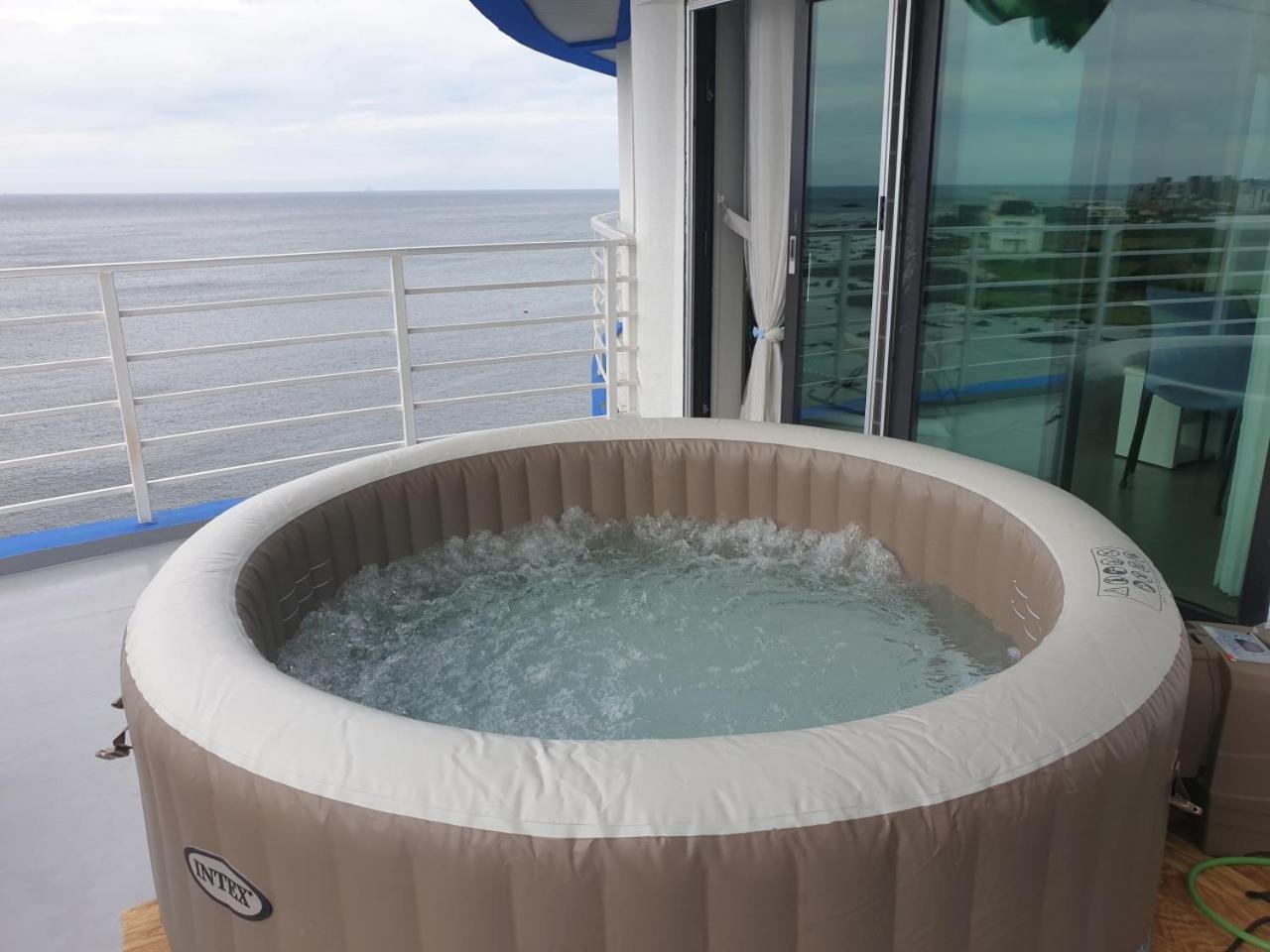 On The Sea Holiday home Jeju
